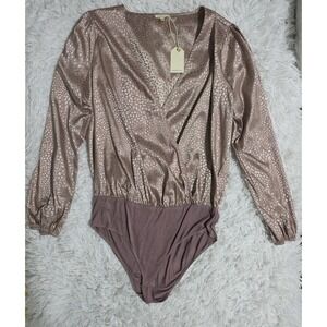 Jodifl Size L Multiprint, Leopard Spot, V-neck, Low Cut, Blouse W/ Bottom button